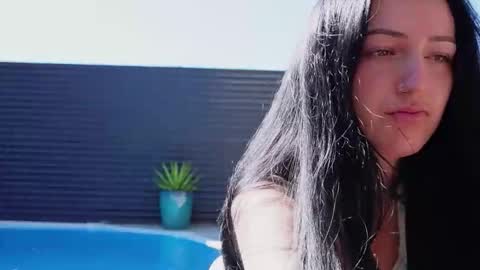 Snapshot of pakeha_princess chatting on September 14, 11:17 pm Holly  online show from September 14, 11:17 pm
