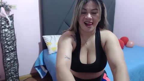 Snapshot of pamela_echeverria chatting on September 22, 10:19 am pamela_echeverria online show from September 22, 10:19 am