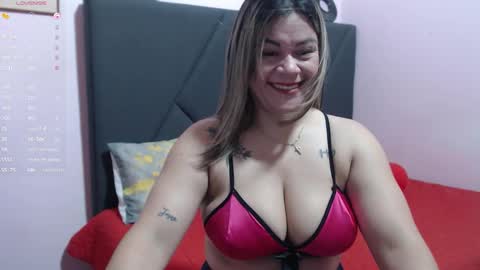 Snapshot of pamela_echeverria chatting on September 26, 11:07 am pamela_echeverria online show from September 26, 11:07 am