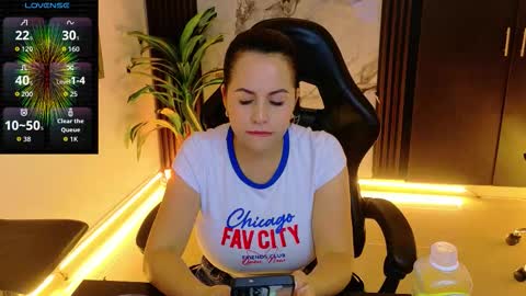 Paola online show from November 13, 8:22 pm