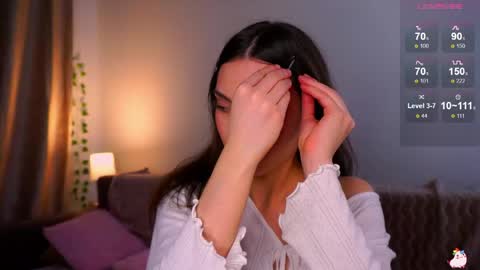 daniella online show from March 19, 9:15 am