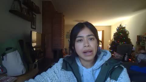 Snapshot of pancakepeachez chatting on January 27, 7:35 pm PancakePeachez online show from January 27, 7:35 pm