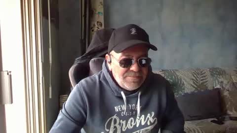 fla online show from May 9, 1:39 pm