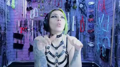 PandoraNez online show from March 8, 8:55 am