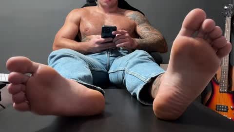 Oleg online show from April 20, 12:08 pm