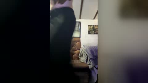 panthers_room online show from April 1, 10:07 pm