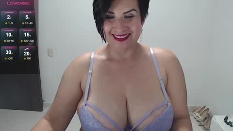 Snapshot of paola_williams chatting on February 28, 2:42 am Paola Williams online show from February 28, 2:42 am