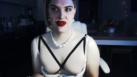 Sarina Williams online show from December 3, 6:54 am