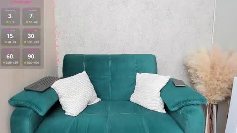 paolarey_ online show from February 19, 11:06 am