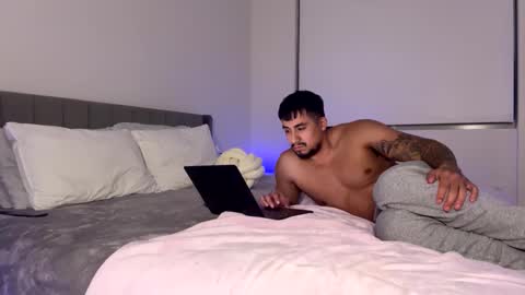 Snapshot of papigxbblblondie chatting on September 30, 5:40 am papigxbblblondie online show from September 30, 5:40 am