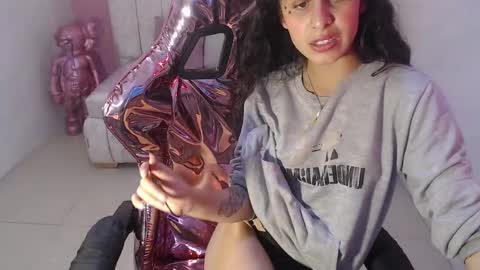 Paris 1sub online show from March 3, 9:48 pm