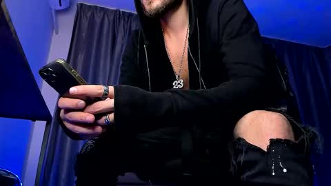 Paris online show from September 25, 9:11 pm