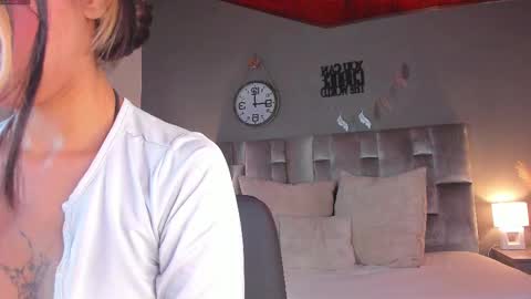 PARIS online show from February 10, 7:38 pm