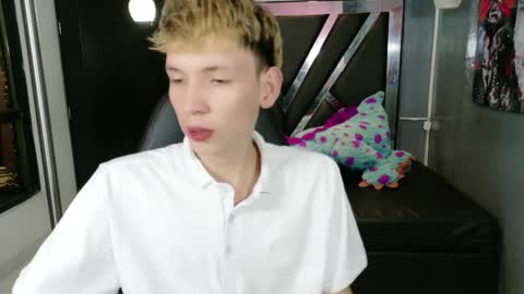 park_jimin1 online show from November 27, 12:02 pm