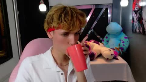 park_jimin1 online show from October 1, 2:16 pm