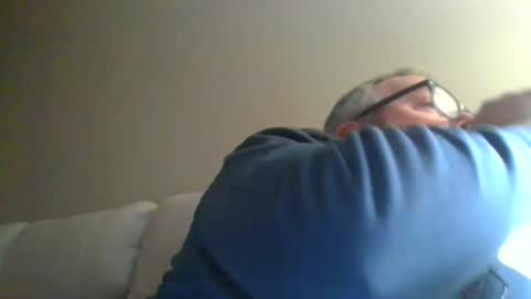 passporttraveler1 online show from January 24, 1:03 am