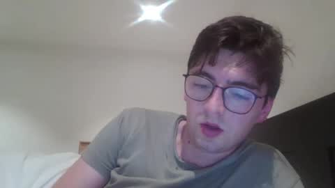 patat1996 online show from October 25, 10:25 am