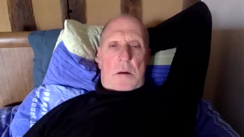 Pati24 online show from February 6, 12:30 pm