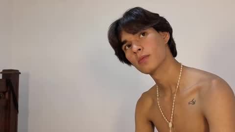 patri_ck_villa online show from October 28, 6:20 pm