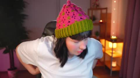 Patricia online show from March 23, 8:36 pm