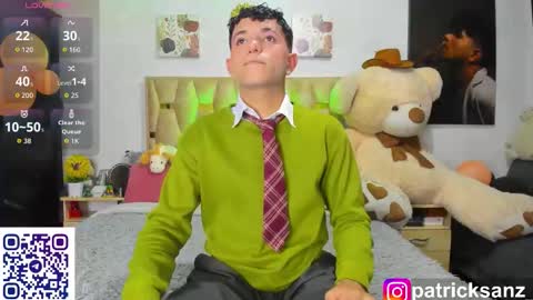 Snapshot of patrick_sanzz chatting on October 14, 3:20 am patrick online show from October 14, 3:20 am