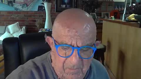 Snapshot of patvac chatting on October 18, 11:31 pm patvac online show from October 18, 11:31 pm