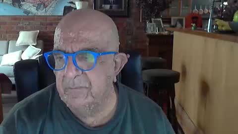 Snapshot of patvac chatting on October 3, 12:09 am patvac online show from October 3, 12:09 am