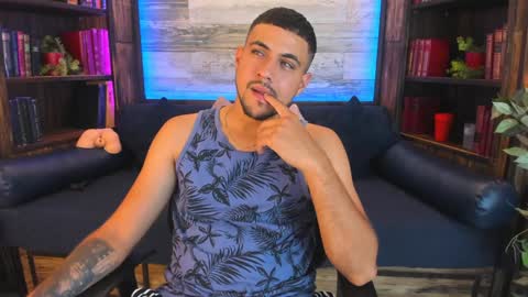 Snapshot of paul_rivera chatting on January 22, 10:15 pm Paul Rivera online show from January 22, 10:15 pm