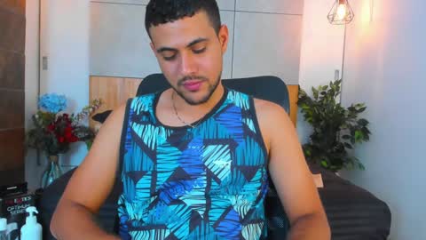 Snapshot of paul_rivera chatting on January 21, 12:46 am Paul Rivera online show from January 21, 12:46 am
