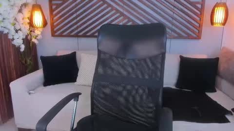 Snapshot of paul_rivera chatting on September 30, 10:31 pm Paul Rivera online show from September 30, 10:31 pm