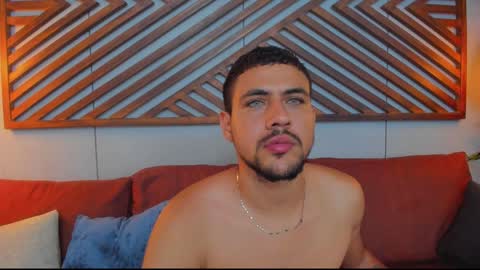 Snapshot of paul_rivera chatting on February 4, 1:12 am Paul Rivera online show from February 4, 1:12 am