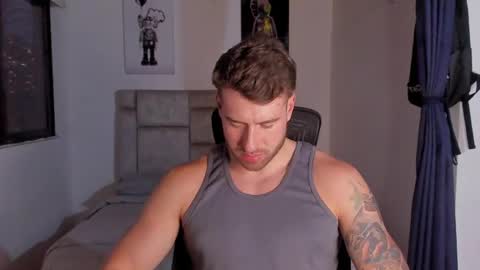 PAUL ROGER online show from February 14, 11:31 pm