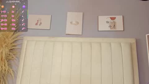 Pau online show from November 4, 7:04 pm