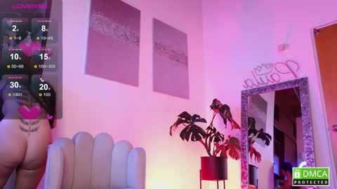 Snapshot of paulatoro__ chatting on October 6, 1:07 pm Paula Toro online show from October 6, 1:07 pm
