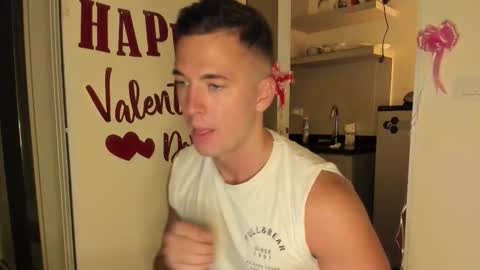 paulblack021 online show from February 12, 5:38 pm