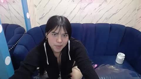 Snapshot of paulette_v chatting on January 28, 4:08 pm Live 800am 200pm COLOMBIAN HOUR online show from January 28, 4:08 pm