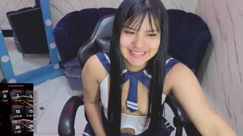 Snapshot of paulette_v chatting on September 18, 1:26 pm Live 800am 200pm COLOMBIAN HOUR online show from September 18, 1:26 pm