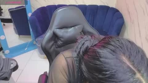 Snapshot of paulette_v chatting on September 16, 1:13 pm Live 800am 200pm COLOMBIAN HOUR online show from September 16, 1:13 pm