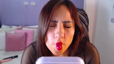 paulina online show from December 13, 7:53 pm