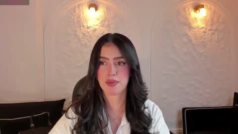 Paulina Santos  online show from October 20, 7:30 pm