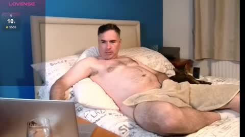 Snapshot of paulyandrew chatting on October 9, 8:47 pm paulyandrew online show from October 9, 8:47 pm