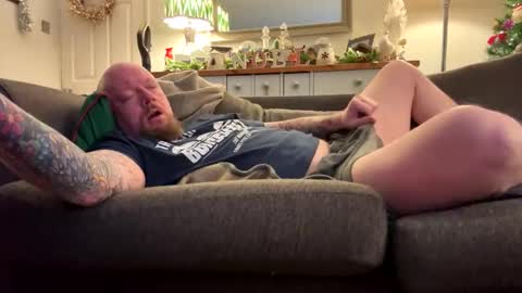 paulyb445 online show from December 22, 2:07 am