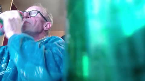 pc8474408 online show from April 2, 9:00 pm