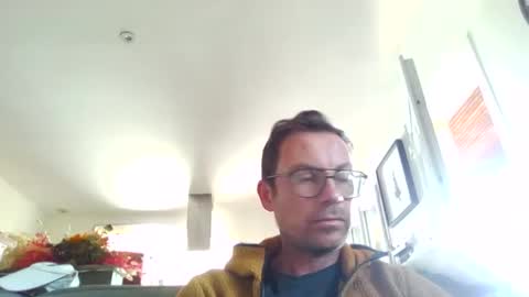 Snapshot of pchittt chatting on October 17, 10:19 am pchittt online show from October 17, 10:19 am