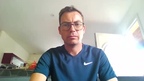 Snapshot of pchittt chatting on September 27, 12:14 pm pchittt online show from September 27, 12:14 pm