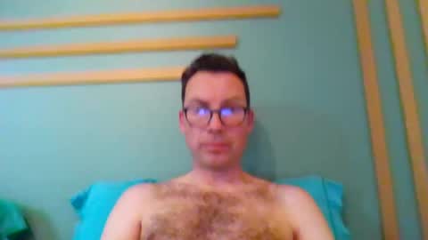 Snapshot of pchittt chatting on March 9, 1:59 pm pchittt online show from March 9, 1:59 pm