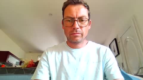 Snapshot of pchittt chatting on October 15, 1:34 pm pchittt online show from October 15, 1:34 pm