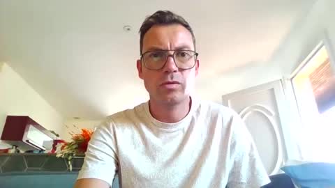 Snapshot of pchittt chatting on September 17, 11:24 am pchittt online show from September 17, 11:24 am