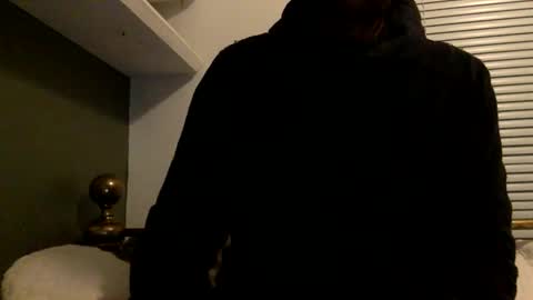 pea23 online show from November 9, 10:56 pm