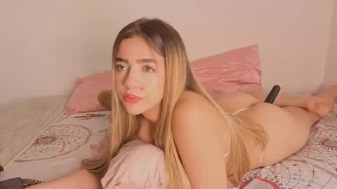 Ema online show from November 20, 6:49 pm